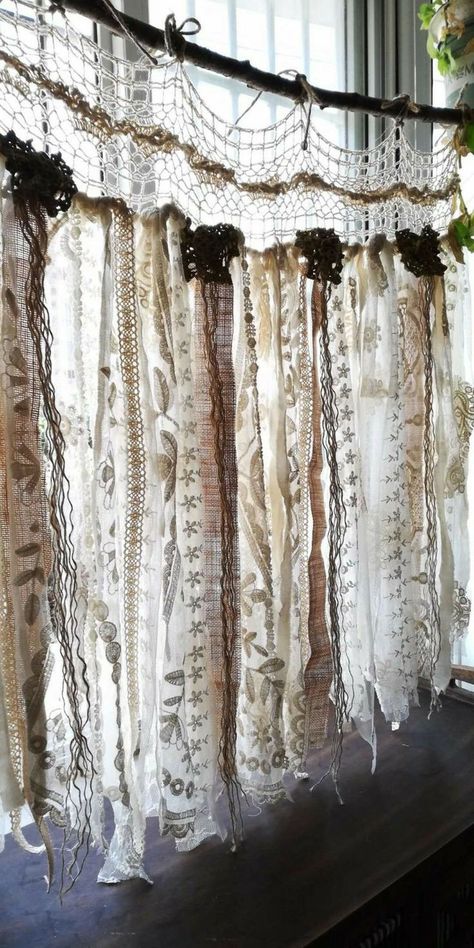 Rag Curtains, Shabby French Chic, Rideaux Shabby Chic, Baños Shabby Chic, Cocina Shabby Chic, Muebles Shabby Chic, Shabby Chic Design, Burlap Curtains, Shabby Chic Curtains