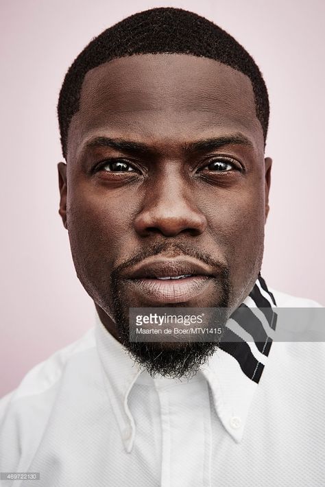 Actor Kevin Hart poses for a portrait at the 2015 MTV Movie Awards at Nokia Theatre L.A on April 12, 2015 in Los Angeles, California. Black Legends, Photographer Advertising, Mtv Movie Awards, Kevin Hart, Movie Awards, Celebrity Portraits, April 12, Fade Haircut, Haircut Ideas