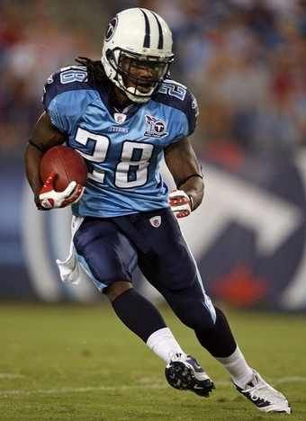 #28 Chris Johnson, Tennessee Titans Tn Titans, Tennessee Titans Football, Titans Football, Chris Johnson, Houston Oilers, One Hit Wonder, Sport Inspiration, Tough Guy, Tennessee Titans