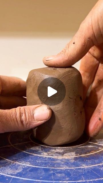 Pinched Pottery on Instagram: "Pinched 8oz footed tea/coffee cups in brown - Full making videos saved on story highlights ✨ . . . . . #handbuilt #ceramics #pinching #pinched #stoneware #darkclay #handbuiltpottery #teacups #handbuilding #ceramiclove #rustic #ceramics #tableware #ceramicmug #rusticpottery #pinchpot #pinchpots #handbuiltceramics #pinchedpottery #handmademug #ceramicmugs #handmadepottery" Handbuilding Pottery Mugs, Tea Pot Pottery Ideas, Tea Cups Pottery, Tea Mug Ceramic, Diy Pottery Mug Ideas, Pinch Mugs Ideas, Handbuild Pottery Ideas, Handmade Ceramics Ideas Inspiration, Pottery Coffee Cups Handmade