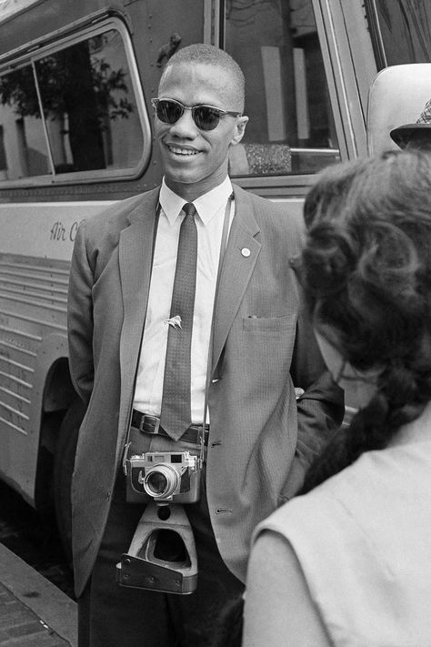 Black Leaders, Most Stylish Men, Vintage Man, By Any Means Necessary, Historical Moments, Malcolm X, African Diaspora, Taking Photos, African History