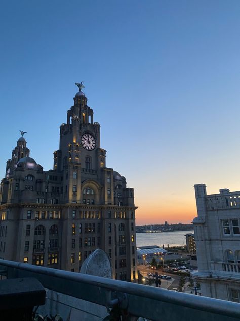 Liverpool University Aesthetic, Liverpool City Aesthetic, Liverpool Aesthetic, Romanticise Studying, Liverpool 2016, Liverpool University, Liver Building, Liverpool Town, University Of Liverpool