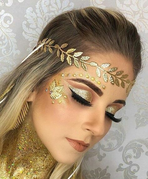 Toga Makeup Goddesses, Grecian Goddess Makeup, Athena Goddess Makeup Look, Greek Goddesses Makeup, Makeup Looks Goddess, Roman Goddess Makeup, Greek Goddess Eye Makeup, Sun Goddess Makeup Halloween, Toga Party Makeup