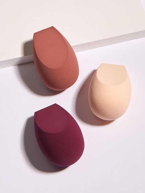 Makeup Sponge Blender Flat Top - 3pcs | SHEIN USA Cream Makeup Products, Wet Makeup, Beauty Blender Storage, Clean Beauty Blender, Black Friday Makeup, Makeup Materials, Makeup Blender Sponge, Beauty Blenders, Makeup Sponges