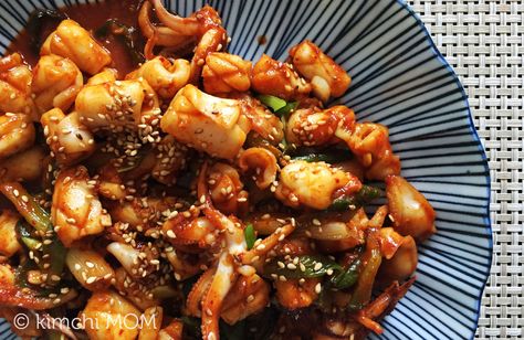 Ojingeo Bokkeum (Korean Spicy Stir-fried Squid) #SundaySupper Ojingeo Bokkeum, Best Korean Food, Squid Recipes, Pork Salad, Sweet And Spicy Sauce, Korean Snacks, Korean Dishes, Asian Inspired Recipes, Vegetable Curry