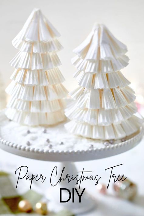 Cupcake Paper Christmas Tree, White Paper Christmas Tree, Cupcake Liner Christmas Tree, Paper Tree Decorations, Christmas Crafts Simple, Paper Christmas Tree Diy, Paper Christmas Trees, Christmas Gala, Diy Paper Christmas Tree