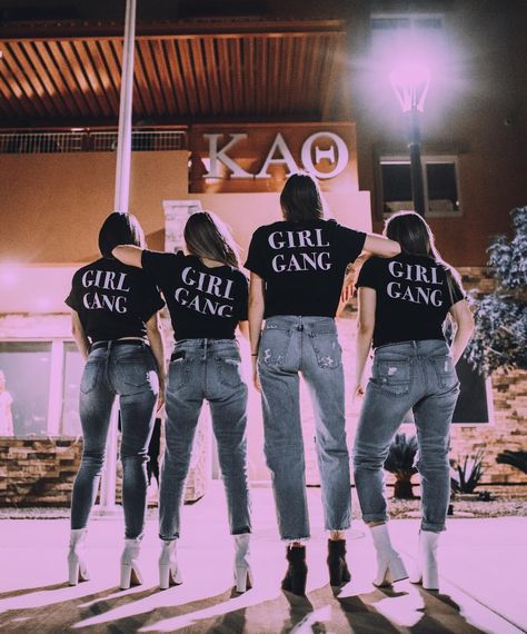 Ali & Ariel on Instagram: “gang’s all here 💕🔥 #AliAndAriel 📸: @elysezamora @ariana_luna @maddyyarb @vanessaarivera_ from @arizonastatetheta” Sorority Family Shirts, Sorority Reveal Shirts, Best Friend T Shirts, Sorority Tees, Rush Outfits, Best Friend Halloween Costumes, Big Little Shirts, Big Lil, Sorority Sweatshirts