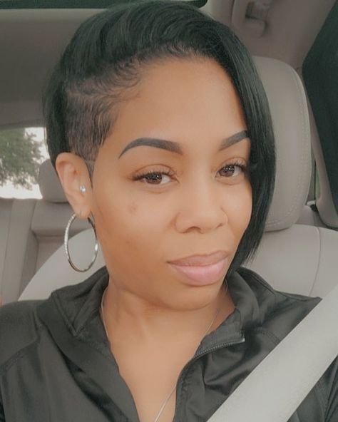 Side Shaved Bob Hairstyles, Short On One Side Haircut Black Women, High Low Bob Weave Black Women, Quick Weave Shaved Side, Short Bob Quick Weave Black Women, Bob Shaved Side Black Women, Half Bob With Shaved Sides Black Women, Natural Hair Bob Cut, Alopecia Hairstyles