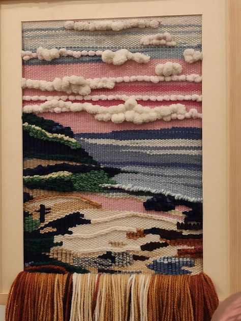 Easy Tapestry Weaving, Weaving Tapestry Patterns, Sunset Weaving, Weaving Artwork, Weaving Projects Ideas, Tapestry Weaving Ideas, Woven Tapestry Art, Come Intrecciare, Weaving Wall Decor