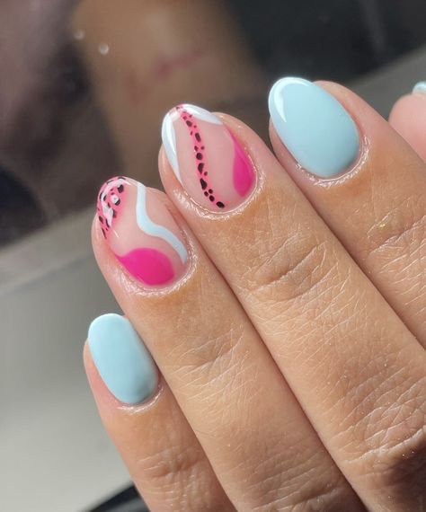 Geometry Nails, Dip Nail Colors Summer 2024, Summer Nail Polish, Gelish Nails, Basic Nails, Round Nails, Summery Nails, Nails Only, Dipped Nails