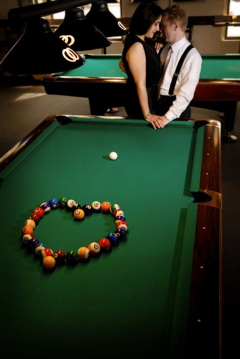 Pool Table Photoshoot, Chicago Engagement Pictures, Anniversaire Diy, Pool Halls, Golf Tips For Beginners, Play Pool, Chicago Engagement, Billiards Pool, Play Golf