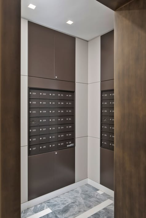 Mail room of luxe Upper West Side lobby, interior design by Pembrooke & Ives. Lobby Mailbox Design, Apartment Mail Room, Mail Room Design, Apartment Lobby Design, Mailroom Design, Apartment Mailboxes, Letter Box Design, Sydney Park, Residential Lobby