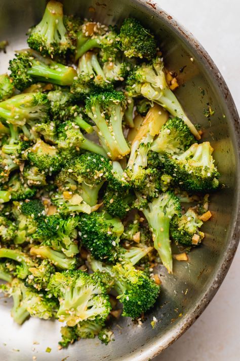 Broccoli Main Dish, Chinese Broccoli Recipe, Best Broccoli Recipe, Wok Stir Fry, Weeks Meal Plan, Sesame Recipes, Best Broccoli, Fried Broccoli, Easy Broccoli