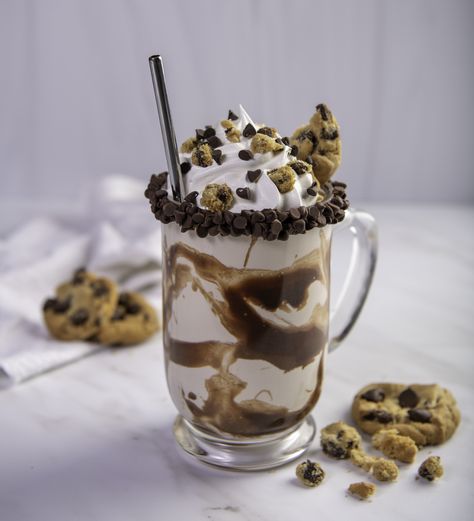 Boozy Cookie Milkshake | Very Best Baking Milkshake Recipe Cookie Dough, Boozy Baileys Oreo Milkshake, Boozy Oreo Milkshake, Boozy Strawberry Milkshake, Cookies And Cream Milkshake, Cookie Milkshake, Butterscotch Ice Cream, Refrigerated Cookie Dough, Boozy Milkshake