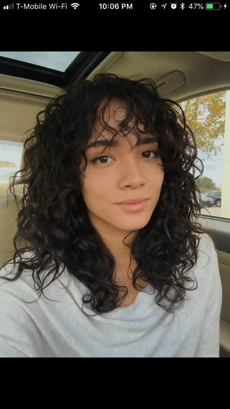 Curly Hair Cut, Natural Curly Hair Cuts, Short Curly Hairstyles, Layered Curly Hair, Hair Romance, Taraji P Henson, Curly Hair Photos, Cute Curly Hairstyles, Wavy Haircuts