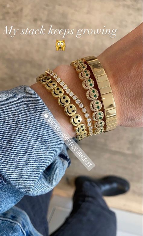 Lisa Gozlan Stack, Lisa Gozlan, Jewelry Stack, Dope Jewelry Accessories, Edgy Jewelry, Expensive Jewelry Luxury, Chic Necklace, Mixed Metal Jewelry, Jewelry Accessories Ideas