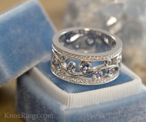 Filigree Wedding Band, Light Blue Sapphire, Jewel Wedding, Antique Wedding Rings, Mother Rings, Right Hand Rings, Unique Wedding Bands, Diamond Gemstone, Diamond Rings