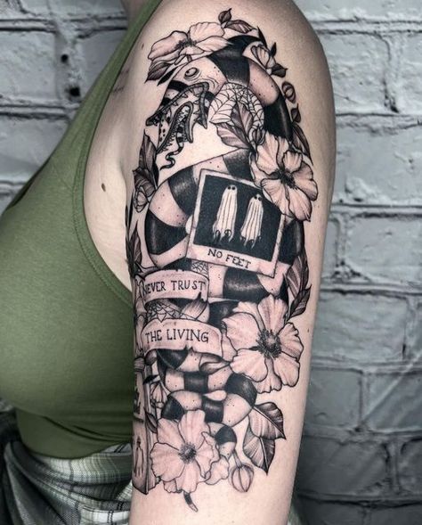 Leg Sleeve Tattoo Animals, Tim Burton Art Tattoo, Dark Theme Tattoo Sleeve, Beatle Juice Tattoos, Halloween Half Sleeve Tattoo, Spooky Half Sleeve Tattoos For Women, Beetle Juice Sandworm Tattoo, Black And White Tattoo Designs, Tim Burton Themed Tattoos