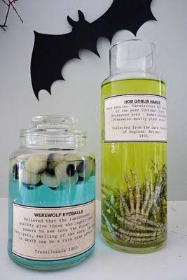 Mad Scientist Specimen jars #Haunteddecor Specimen Jars, Mad Scientist Halloween, Mad Scientist Party, Scientist Party, Uhyggelig Halloween, Halloween Jars, Halloween Potion Bottles, Halloween Apothecary, Hallowen Ideas