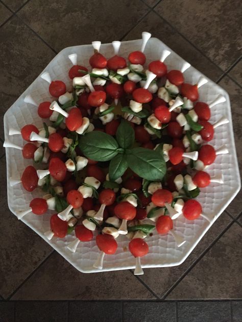 My golf tee caprese tray Golf Party Appetizers, Golf Theme Party Appetizers, Golf Themed Appetizers, Golf Appetizers, The Masters Golf Party Food Ideas, Golf Par Tee Food Ideas, Golf Food Ideas, Golf Themed Veggie Tray, Golf Party Centerpiece