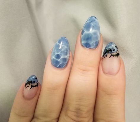 Lake Inspired Nails, Sea Life Nail Art, Water Looking Nails, Cute Shark Nails, Marine Biology Nails, Manta Ray Nails, Sting Ray Nails, Alaska Nails Ideas, Shark Themed Nails