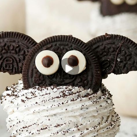 Holly Jade on Instagram: "OREO BAT CUPCAKES🦇 YAY or NAY? Who wants one??? Recipe: click the link in my bio or visit thelittleblogofvegan.com 🦇👻 Who do you see, a bat, Shaun the Sheep, or Dobby? 😂 The cutest & BEST VEGAN OREO BAT CUPCAKES!🦇👻🍫 Super rich & moist chocolate cupcake with a whippy Oreo buttercream topped with a Oreo chocolate bat! Oh my, they’re delicious & super easy to make, great for kids to decorate! Happy spOOky baking! What you’ll need: 🦇Dairy-free milk 🦇Apple cider vin Spooky Baking, Oreo Spiders, Bat Cupcakes, Halloween Oreos, Cupcake Videos, Oreo Buttercream, Chocolate Cupcakes Moist, Halloween Treat Boxes, Oreo Chocolate