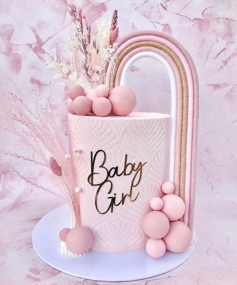 IG: @thelittlebearcubs Rainbow Baby Shower Cake, Baby Shower Boho, Boho Cake, Pastel Baby Shower, 1st Birthday Girl Decorations, Idee Babyshower, Baby Shower Cakes Girl, Rainbow Baby Shower, Baby Birthday Cakes