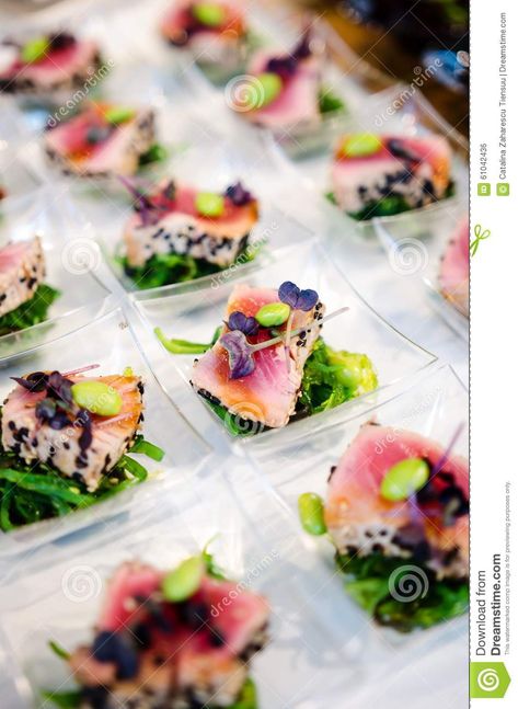 Sushi Catering, Finger Food Catering, Brunch Catering, Gourmet Catering, Tuna Steak, Catering Buffet, Catering Food, Black Sesame, Buffet Food