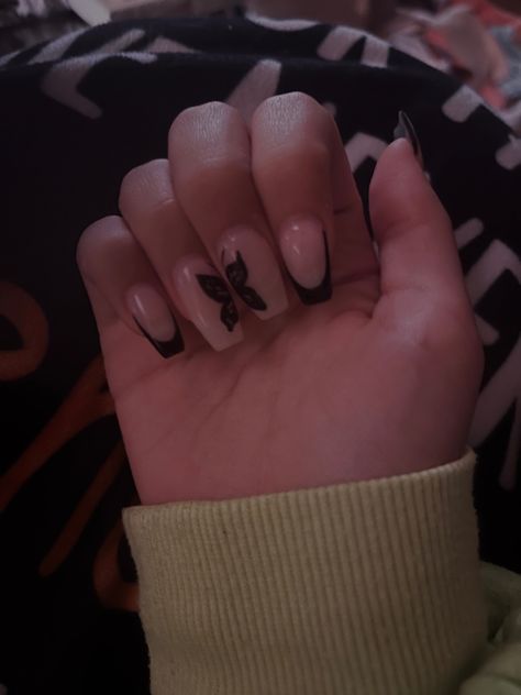 Long French Tip Nails Black, Black Edge Nails, Long Acrylic Nails Black French Tip, Baddie French Tip Acrylic Nails, Baddie Black French Tip Nails, Long Square Black French Tip Nails, Black Frenchies Nails Long, French Tip Ideas, Black French Tips