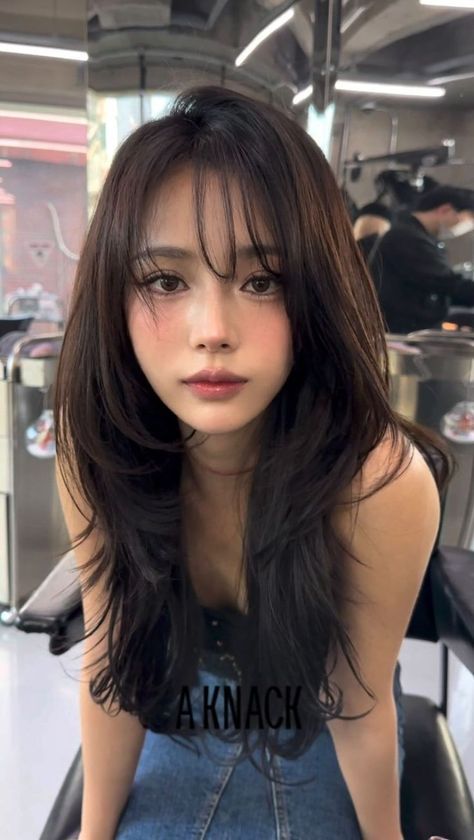 Hair Color On Asian Women, Hair For Graduation Pictorial, Hairstyles Summer 2024, Korean Long Layered Haircut, Hair Inspiration Long, Woman Hair, Hairstyles For Layered Hair, Haircuts For Medium Hair, Haircuts Straight Hair