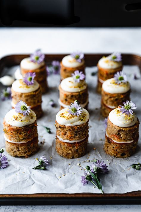 Mini Cakes Tea Party, Carrot Olive Oil Cake, Carrot Mini Cake, High Tea Cake Ideas, Dessert Ideas For Mother’s Day, Olive Oil Carrot Cake, Gourmet Carrot Cake, Carrot Cake Mini Cakes, Fancy Recipes Dessert