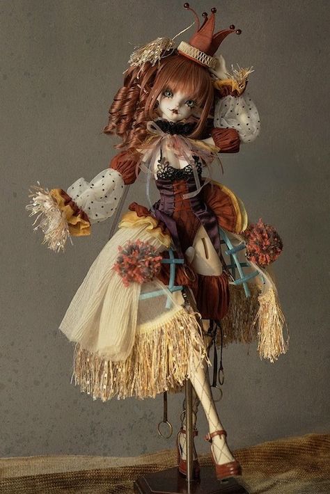 Clown Doll Aesthetic, Coraline Dolls Custom, Ooak Clown Doll, Doll Character, Clown Dolls, Porcelain Clown Dolls, Human Skeleton Anatomy, Clown Dress, Creepy Stuffed Animals