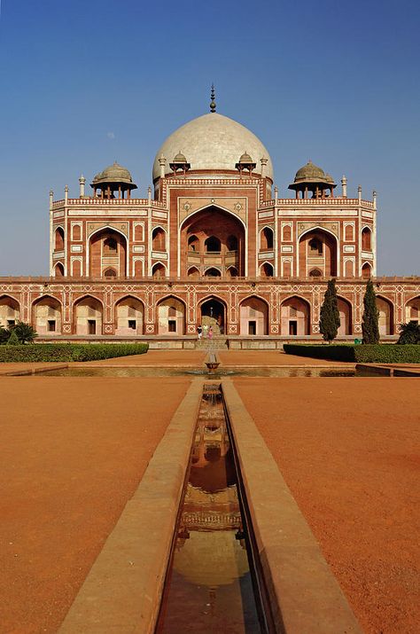 House Santagar, Humayun’s Tomb, Mughal Emperor, Humayun's Tomb, India Architecture, Adam Jones, Walking Meditation, Amazing India, Mughal Architecture