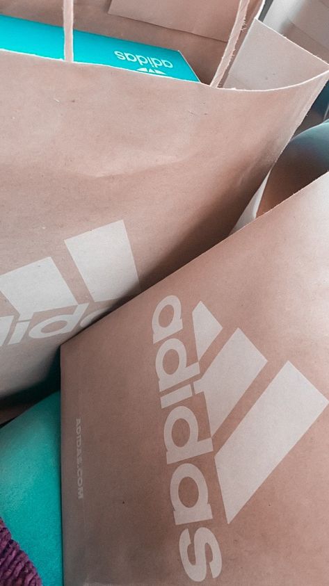 Nike Shopping Bag Snapchat, Nike Shopping Bag, Shopping Vibes, Nike Shopping, Shoping Bag, Diana Vreeland, Snap Chat, Mood Instagram, Driving Pictures