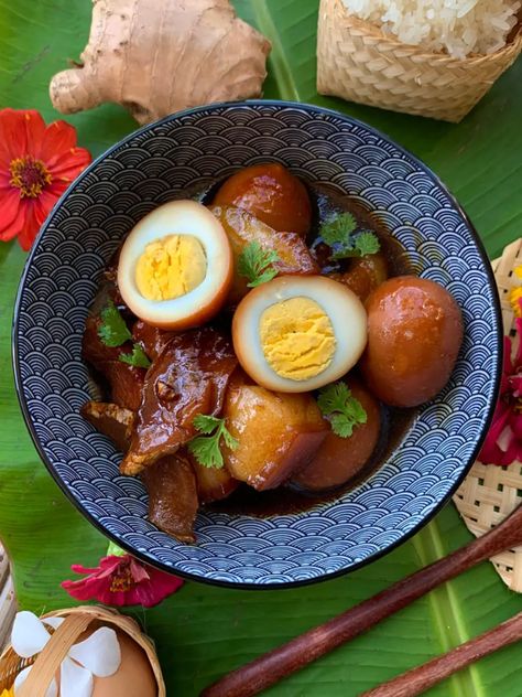 Easy Tom Khem Recipe (Lao Braised Pork With Eggs) – Hungry in Thailand Authentic Laotian Food, Easy Laos Recipes, Laos Food Authentic, Lao Food Recipes, Laos Recipes, Laotian Food, Lao Food, Asian Meals, Cambodian Food