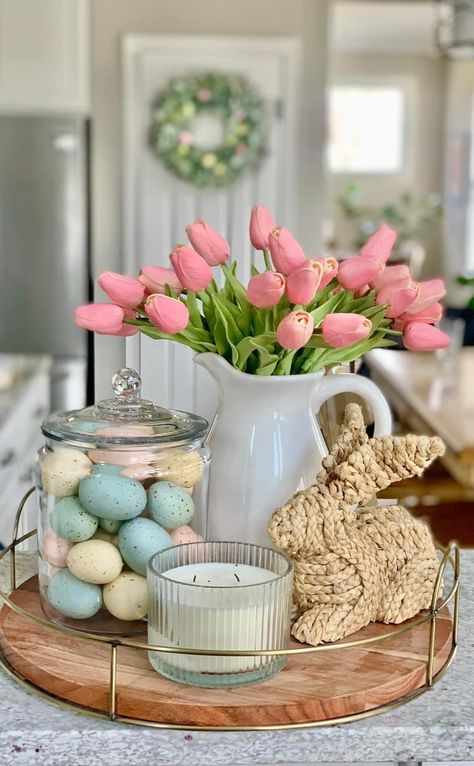 Spring Tray Ideas, Spring Decor Ideas For The Home, Spring Aesthetic Home, Tray Centerpiece Ideas, Spring House Decor, Simple Easter Decorations, Easter Inspiration Decor, Spring Home Decor Ideas, Easter Kitchen Decor