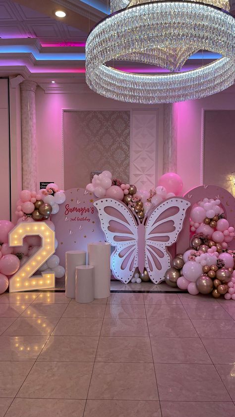 2nd Butterfly Birthday Party, Winter Butterfly Birthday Party, Butterfly 1st Birthday Party Decorations, Butterfly 2nd Birthday Party Ideas, Butterfly Theam Birthday Decorations, Butterfly Theme Balloon Garland, Butterfly Themed Birthday Party Decoration, Butterfly Second Birthday, Butterfly Theme Birthday Decoration