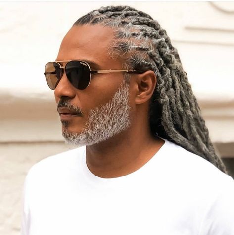 Dreadlocks Men, Dread Hairstyles For Men, Dreadlock Hairstyles For Men, Dreadlock Styles, Pelo Afro, Black Men Hairstyles, Mens Braids Hairstyles, Dread Hairstyles, Corte De Cabelo Masculino