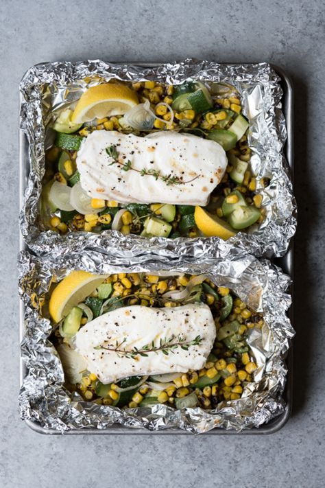 Fish Hobo Dinner Foil Packets, Foil Packets For The Grill Fish, Bbq Halibut Recipes Foil Packets, Fish Packets On The Grill, Bbq Fish Recipes In Foil, Cod Foil Packets For The Grill, Fish Foil Packets For The Grill, Tin Foil Fish, Fish Packets