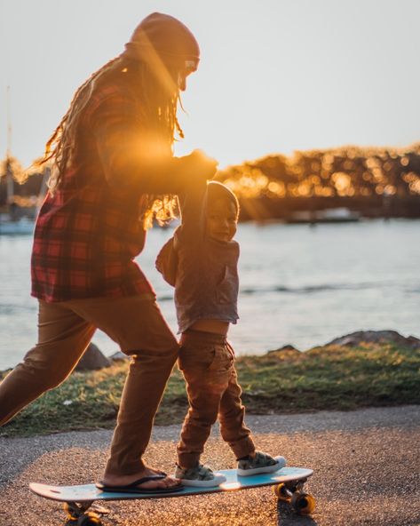 Skateboard Family Photoshoot, Skater Family Photos, Skateboard Photoshoot, Skate Pics, Skater Photos, Kids Skateboarding, Skateboard Aesthetic, Family Photoshoot Poses, Shooting Ideas