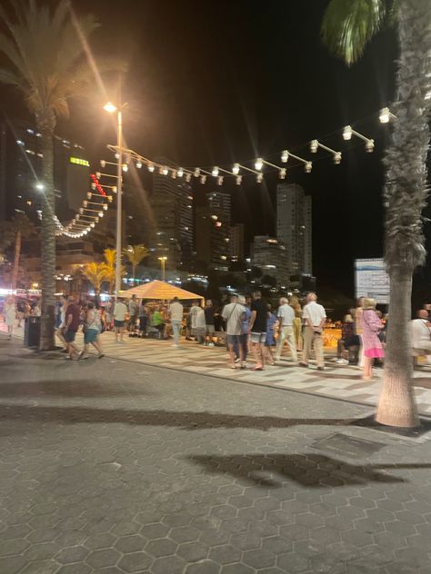 holidays| aesthetic photo | benidorm | friends | night | aesthetic night photo | palm trees | Benidorm Nightlife, Benidorm Aesthetic, Friends Night Aesthetic, Spain Life, Holidays Aesthetic, Friends Night, Night Photo, Benidorm, Night Photos