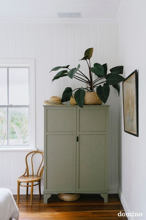 Hallway Green, Small Space Storage Bedroom, Green Wardrobe, Bedroom Storage For Small Rooms, Storage Hacks Bedroom, Courtney Adamo, Diy Bedroom Storage, Decor Hallway, 70s Home