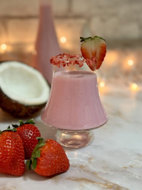 Coquito de Fresa (Vegan Strawberry Coquito Recipe) Coquito Ice Cream Recipe, Banana Coquito Recipe, Strawberry Coquito Recipe, Strawberry Coquito, Coquito Flavors, Hosting Activities, Traditional Coquito Recipe, Coquito Recipe, Pink Dragon Fruit