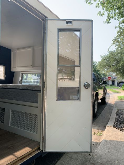 The Cameo Camper Renovation: $10 Interior Camper Door Makeover Camper Door Makeover, Door Redo, Paint Rv, Camper Build, Caravan Makeover, Vintage Camper Remodel, Diy Camper Remodel, Cheap Vinyl, Rv Renovations