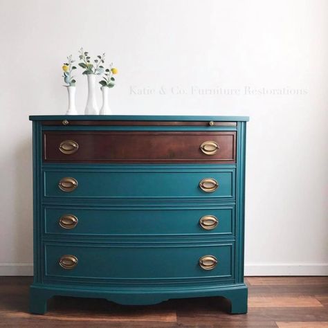 "When your wild color loving sister comes over and you drink a few glasses of wine....you make this crazy awesome color....and you have no idea the ratio of paints you used but it turns out to be the prettiest teal ever!" - Katie & Co. Furniture Restorations  This custom color was a mixture of GF Klein Blue, Lamp Black, Emerald and Snow White Milk Paint. Java Gel Stain was used to stain the top. Green Milk Paint, Teal Dresser, Java Gel, Water Based Wood Stain, General Finishes Milk Paint, Green Milk, Glasses Of Wine, Blue Emerald, Blue Lamp