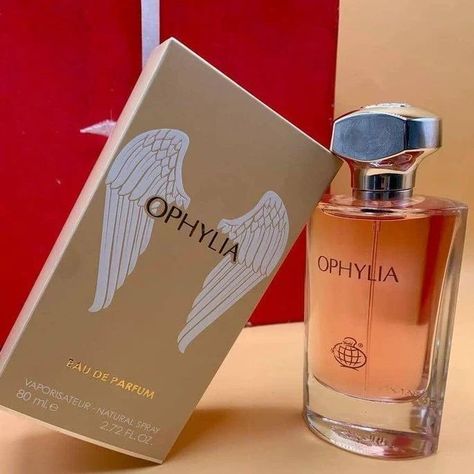 Dm for your quality perfume 😘😘 Dubai Perfume For Women, Nice Perfumes, Dubai Perfume, Perfume Business, Fragrance Lab, Best Perfume For Men, Perfume Organization, Galaxy Wallpaper Iphone, Perfumes For Women