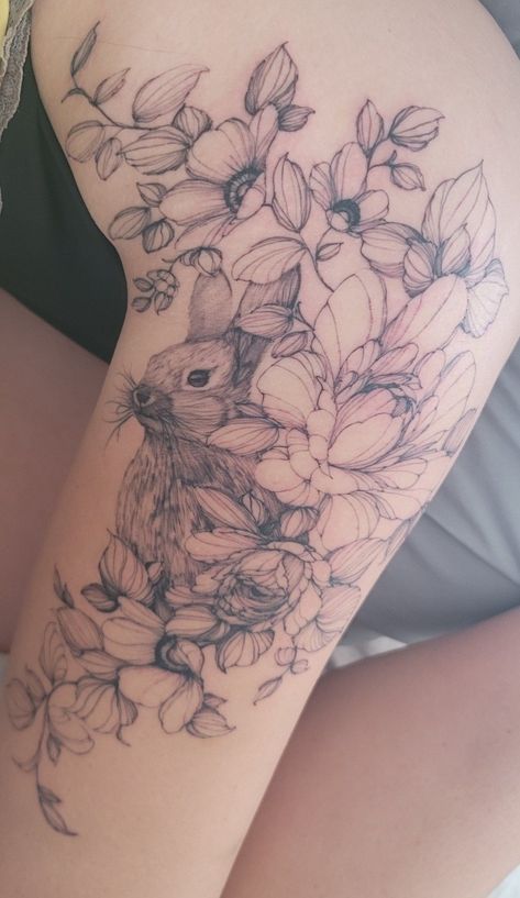 #fineline #floral #tattoo #bunny Fineline Floral Tattoo, Floral Design, Tattoos, Floral