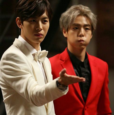 VIXX Hongbin and Actor Lee Hyun Woo in Moorim School Moorim School Kdrama, School Kdrama, Vixx Hongbin, Moorim School, Lee Hyun Woo, Martial Arts School, Lee Hyun, Funny Tumblr Posts, Korean Dramas