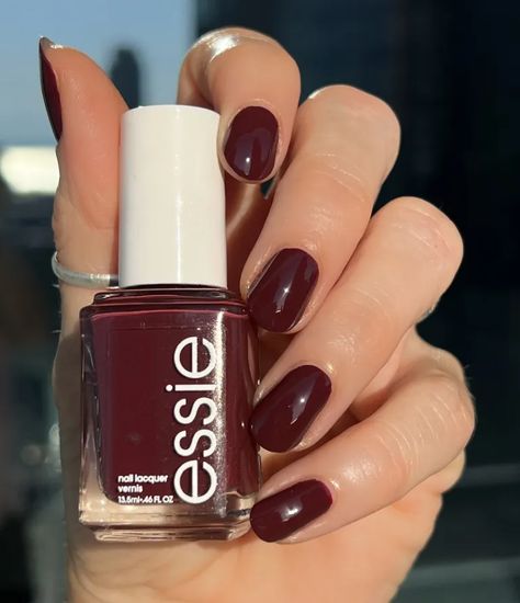 Essie Fall 2022 - Livwithbiv Essie Fall 2022, Essie Fall Colors, Colors Fall 2023, Essie Nail Polish Fall, Essie Colors, Essie Nail Colors, 2023 Nail, Brown Nail Polish, Fall Nail Polish