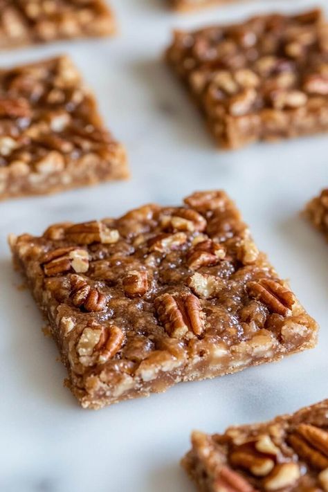 PECAN PIE BARK 10 Pecan Pie Bars Graham Crackers, Pecan Pie Squares Recipe, Praline Bark Recipe, Pecan Graham Cracker Brittle, Pecan Pie Bark With Graham Crackers, Gram Cracker Pecan Bars, Pecan Pie Bars With Graham Crackers, Pecan Bars With Graham Crackers, Pecan Crackers Recipe